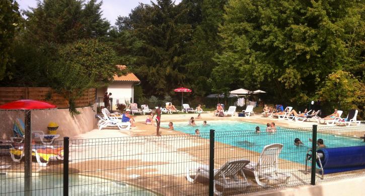 Camping Au Fil de l'Eau